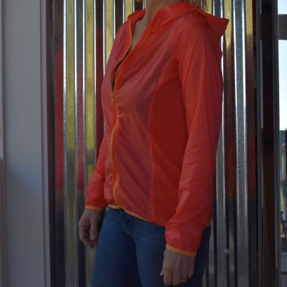 Lightweight Running Jacket - Picture 4 of 4